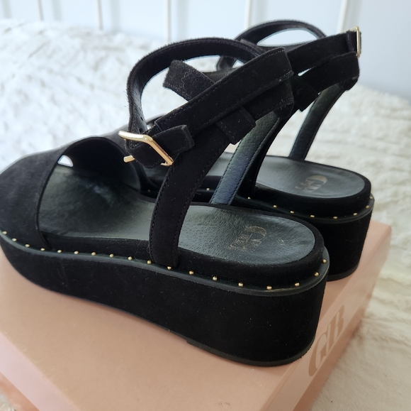 NWT Giani Bernini Black Velvet Strap Wedge Sandals. In original box. Size 8.5M - Picture 3 of 8